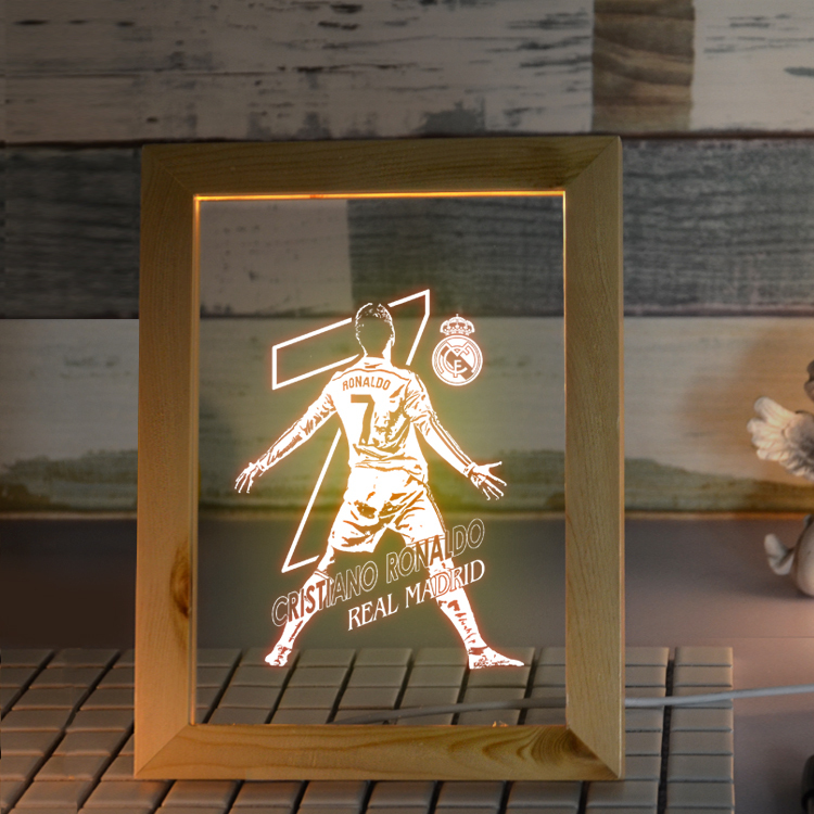 Creative Birthday Gifts for Men Who Love Playing Football on Chinese Valentine's Day, Messi and Ronaldo Figurines, Peripheral Products, and Souvenirs