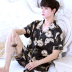 Mens mỏng ngắn tay lụa băng pajama thiết lập kích thước mùa hè tươi đơn giản lụa giản dị về nhà mặc hai mảnh bộ. 