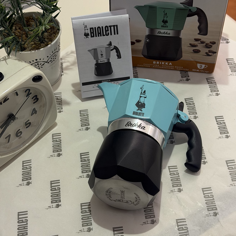 Italian Bialetti Double-Valve Moka Pot Coffee Maker for Home and Outdoor Camping Coffee Brewing Equipment Italian Bialetti Double-Valve Moka Pot Coffee Maker for Home and Outdoor Camping Coffee Brewing Equipment