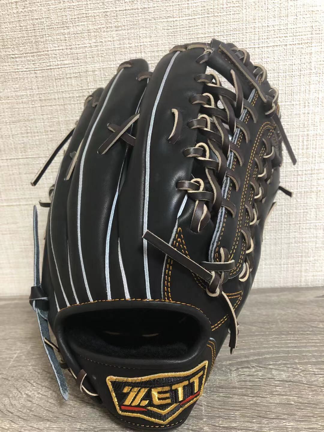 (Round Thaw Sports) ZET BRGB30047 PRO Series Soft Outdoor Hand Sleeve