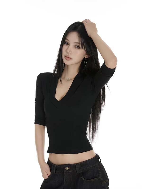 Crushonit Black Deep V-Neck Slim-Fit Elegant Base Layer Five-Quarter Sleeve Versatile Regular Shoulder Top for Women