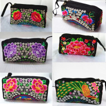 Yunnan ethnic style retro hand embroidered coin purse mobile phone grab bag Canvas zipper floral zipper short mixed batch