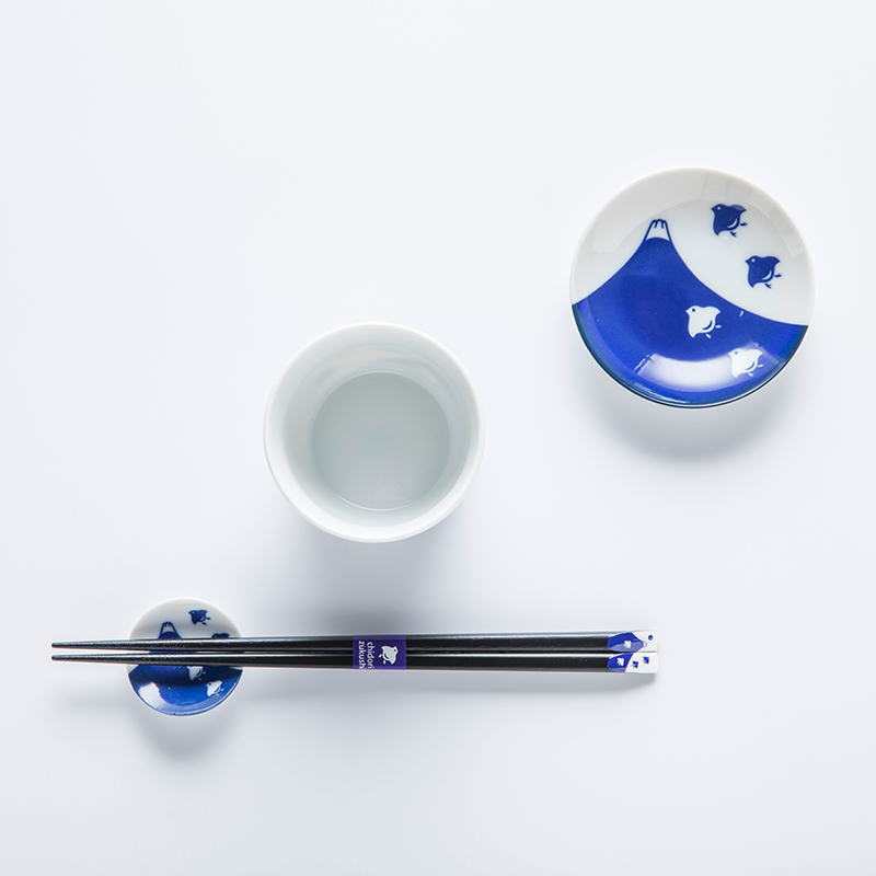 Household imported from Japan Japanese creativity tableware suit ceramic cup flavour dishes chopsticks chopsticks 丨 Fuji plover