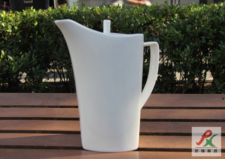 Qiao mu tangshan pure white ipads China Shanghai red teapot cold water pot pot of coffee pot teapot mocha pot of coffee