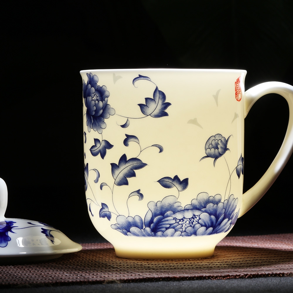 Qiao mu jingdezhen ceramic cups porcelain cup with cover ipads China cups gift mugs working meeting of ceramic cup