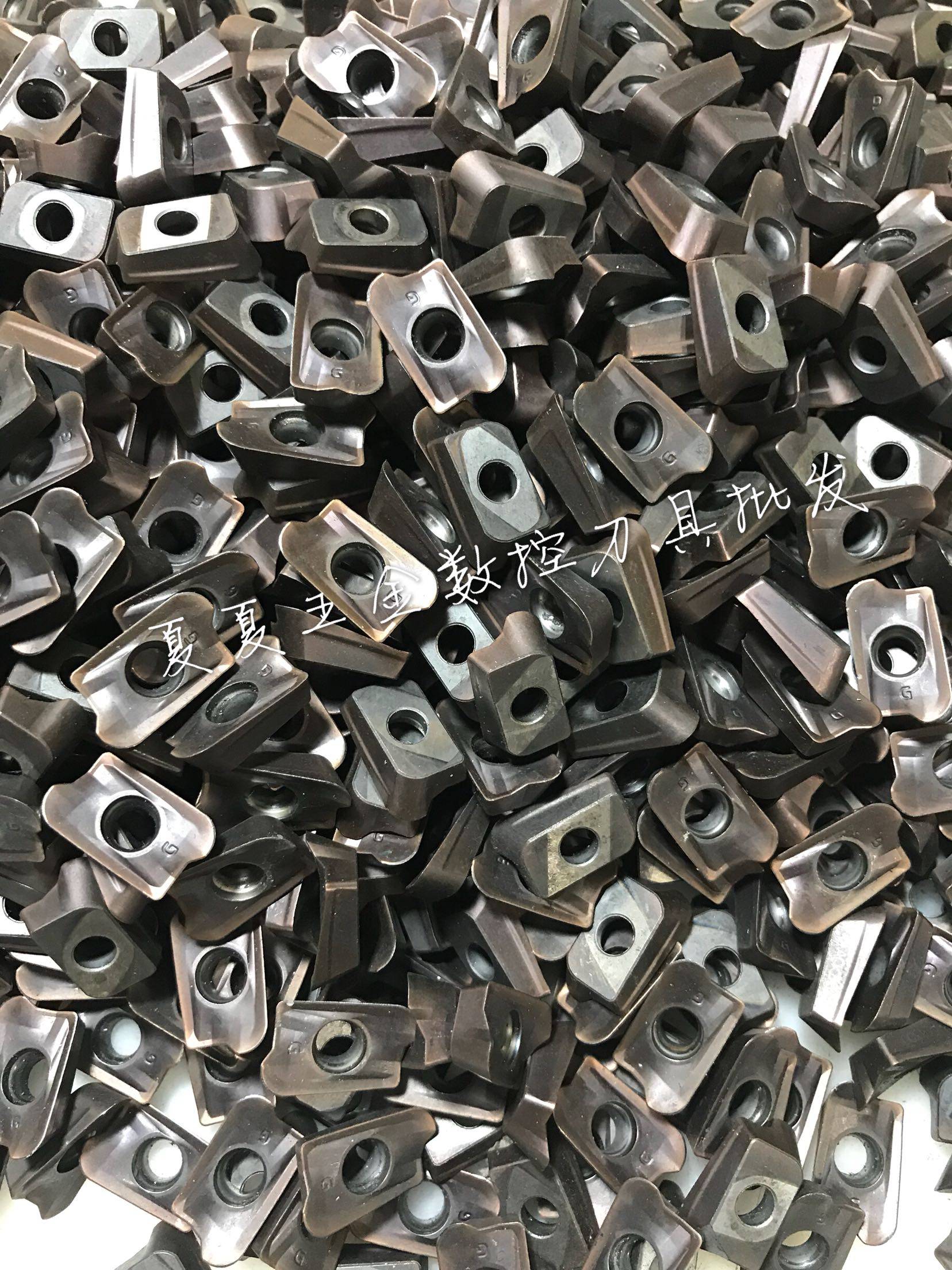 Imported Sumitomo 1604 large corner CNC blade AXMT170508PEER commonly known as 25R0 8 corner cleaning blade