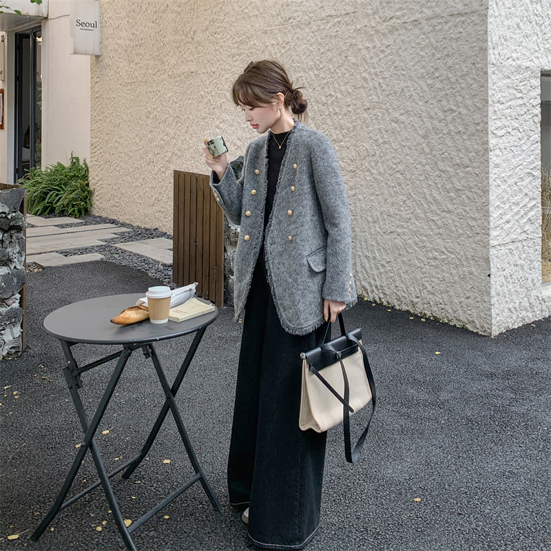 エレガントで上品なグレーのダブルフェイスウールコート、女性用秋冬2025新作、小さなシャネル風スーツ風ウールコートショートスタイル