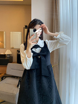 Han Mile 2022 Early Spring Festival Dress Black Academy Wind Design Sensation Small crowdskirt Skirt Texture Advanced Sensation