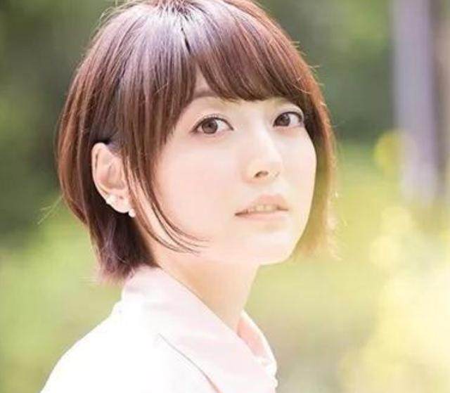 動漫聲優花澤香菜 新番三角色小評 淘寶海外