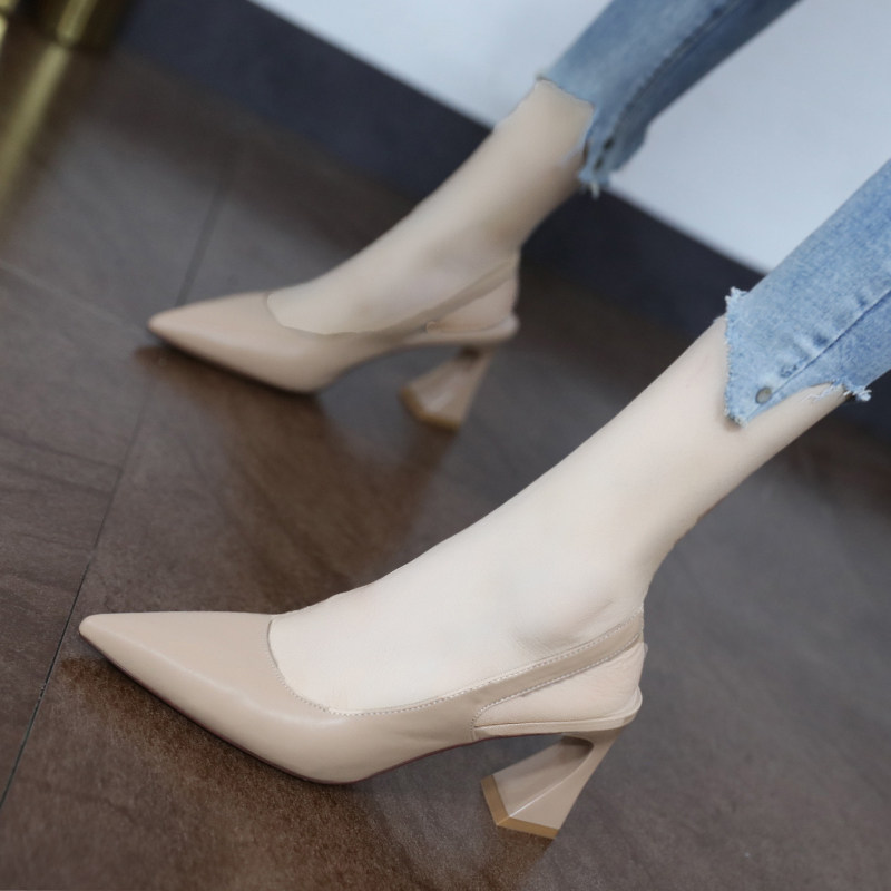 Hong Kong rear strap commuter high heels European and American sexy horseshoe heel Baotou sandals women's 2022 spring and summer new thick heels