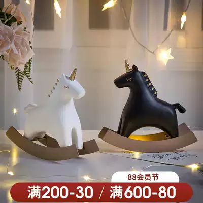 Nordic ins style girl heart trojan desktop small decoration creative cute healing system to send boyfriend to girlfriend gift