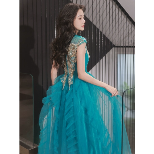 Вечернее обслуживание женщина 2024 Новый зеленый хор