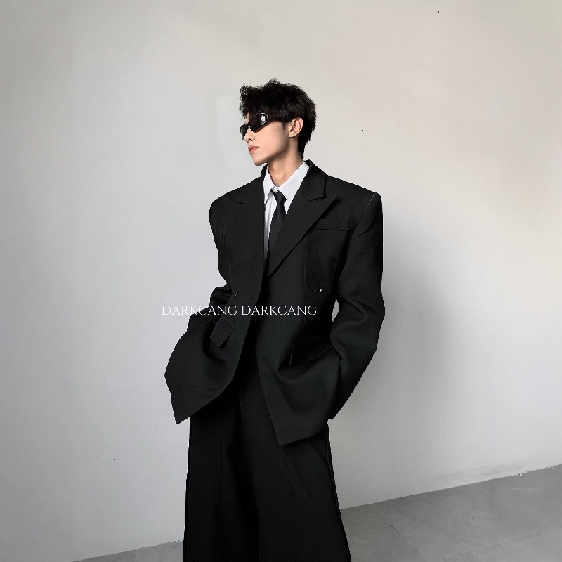 Heicangshe/Light Luxury Waist-Cinching Design Shoulder-Padded Blazer for Men, Autumn High-End Elegant Black Silhouette Suit
