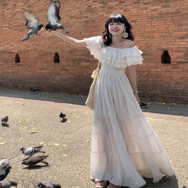 Wei Xiaoxiao's "Trailing Love Letter" 8m Heavy-Duty Pure Cotton French-Style Large Skirt with Raw Edge Design, Gentle Vacation Style for Summer