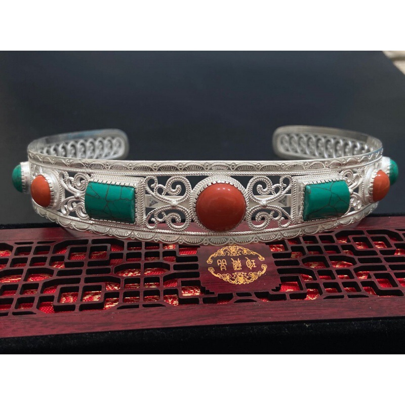 Mongolian Ethnic Style Hand-Inlaid High-End Agate Gem Turquoise Hairpin Headdress Silver Jewelry Retro New Style Mongolian Ethnic Style Hand-Inlaid High-End Agate Gem Turquoise Hairpin Headdress Silver Jewelry Retro New Style