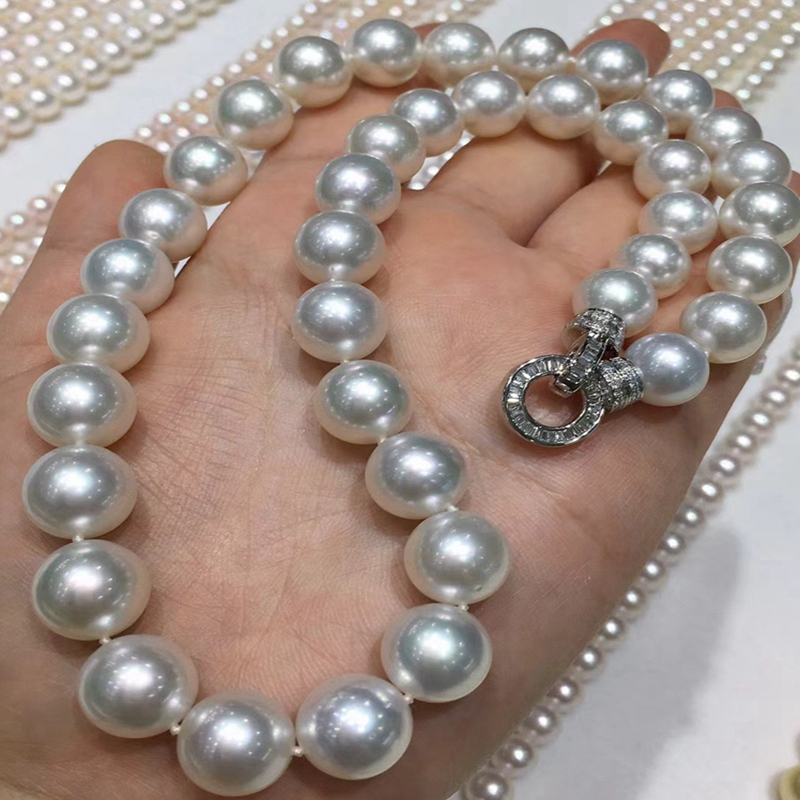 Pearl Necklace with Perfect Roundness and Strong Luster, a Valentine's Day Gift, a Gift for Yourself, the Best Alternative to Australian White Pearls