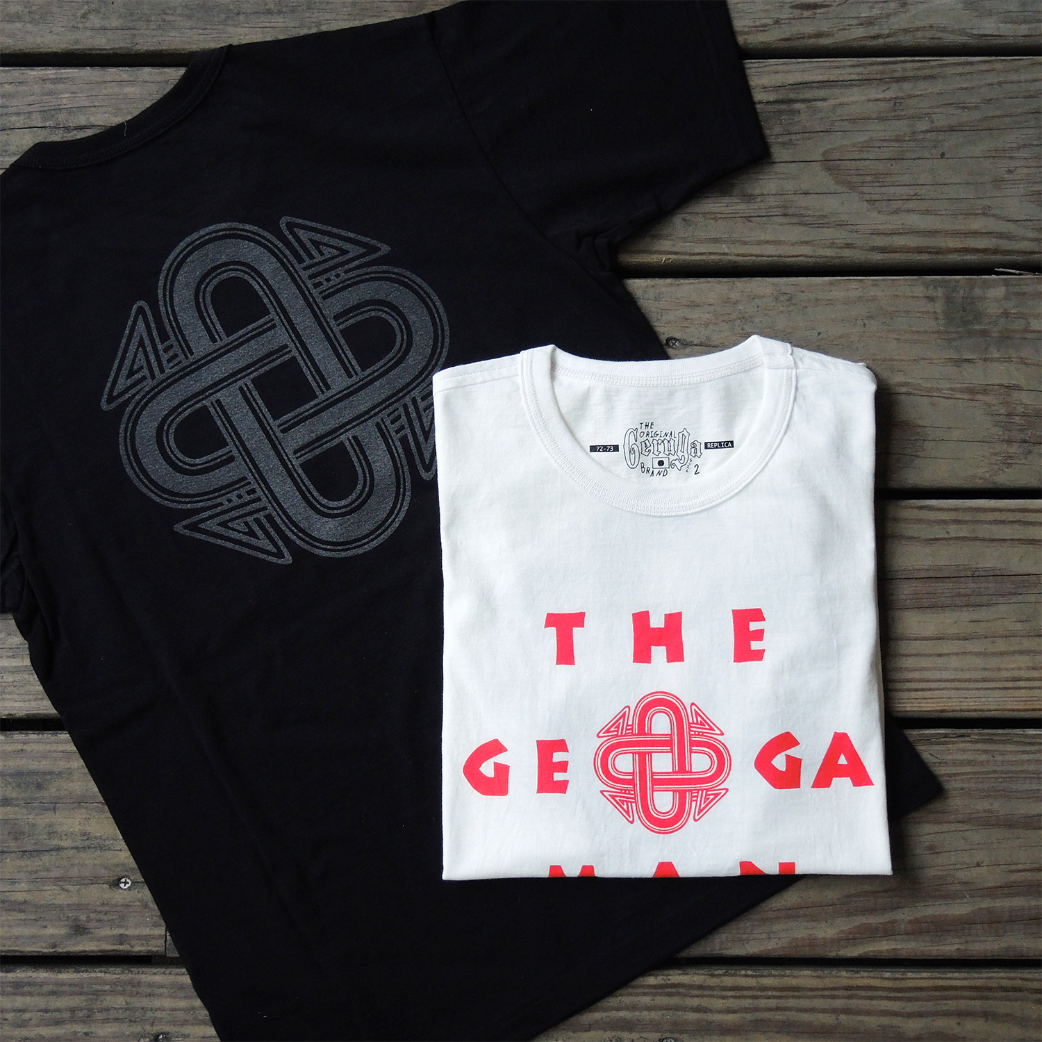 Nissan heavyweight GERUGA ”THE GERUGA MAN” double-sided totem T-SHIRT