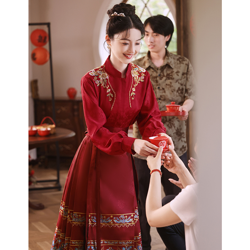 Evening dress, Hanfu, red winter wedding dress, Chinese style, long sleeve Evening dress, Hanfu, red winter wedding dress, Chinese style, long sleeve