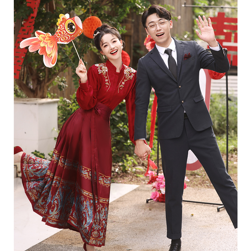 Evening dress, Hanfu, red winter wedding dress, Chinese style, long sleeve Evening dress, Hanfu, red winter wedding dress, Chinese style, long sleeve