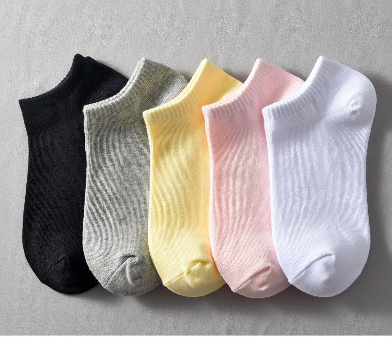 Women's Combed Cotton Short Socks, Sweat-Absorbent Cotton Socks, Black and White Low-Cut Short Socks, Student Low-Rise Sports Boat Socks — تصویر 1