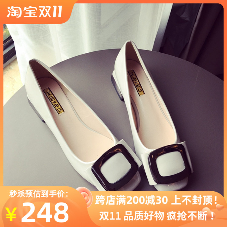 Trendy brand 2022 autumn new women's shoes leather casual wild square head large size patent leather shallow mouth flat square buckle shoes