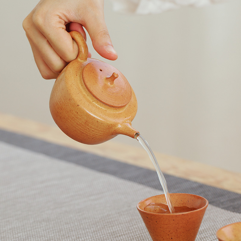 Ceramic coarse pottery teapot zen tea single pot hand zhu clay teapot kung fu tea set Ceramic filtration pot