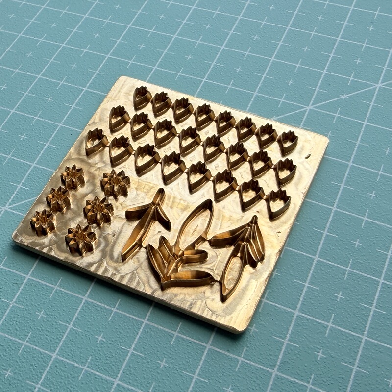 76 Marigold Miniature Molds Cutting Dies Molds Flowers