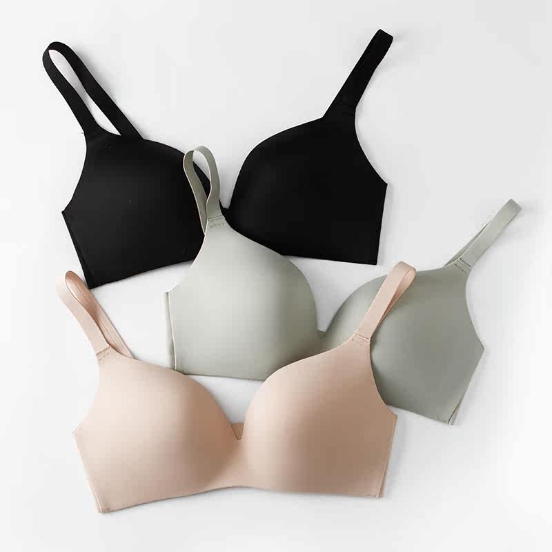Japanese seamless bra invisible underwear women's one-piece summer breathable glossy nude big breasts show small ultra-thin bra