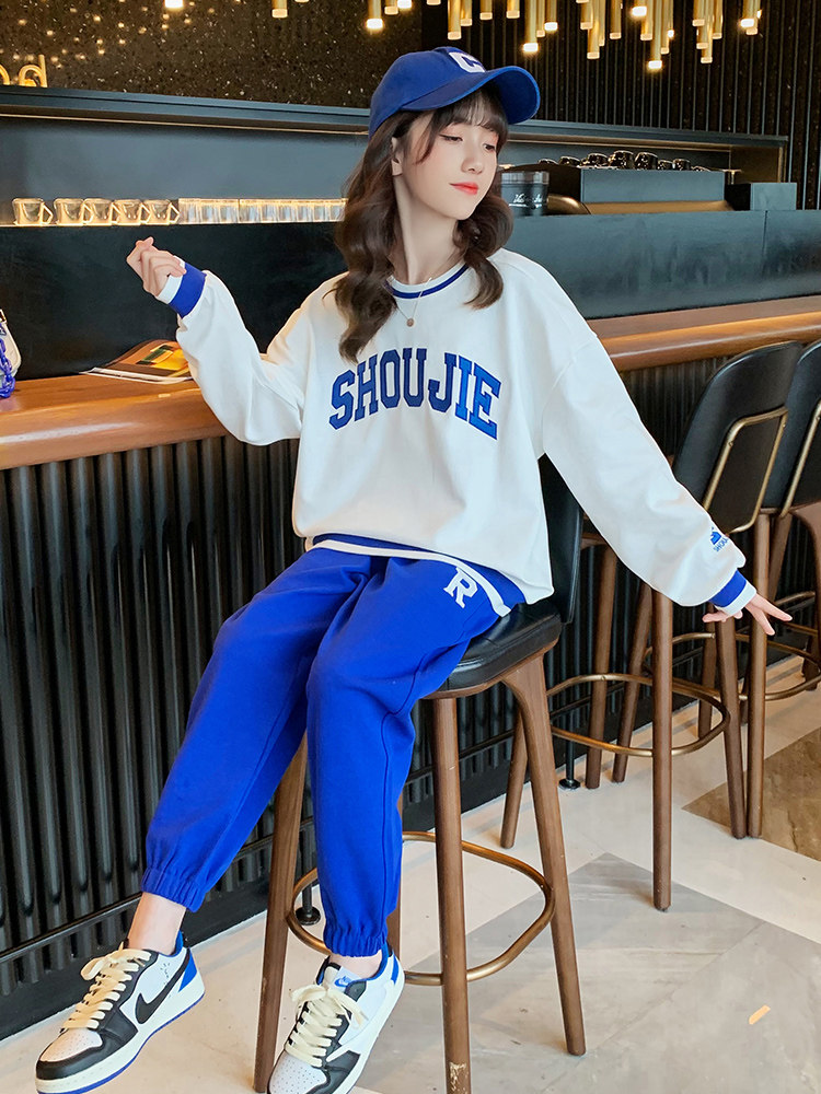Girls' spring clothes 2022 new Korean version of spring cotton medium and big children's casual letters round neck sweater sports two-piece set