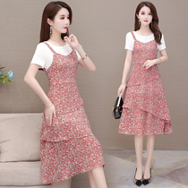 Fake two harnesses one-piece dress women 2022 Summer new foreign air display slim in the middle of an irregular crushed flower skirt tide