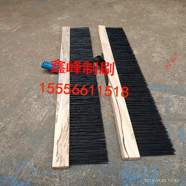 Concrete Pavement Roughing Brush, Roughing Machine Strip Brush, Square Track Patterning Brush, Floor Surface Soft Bristle Roughing Brush Concrete Pavement Roughing Brush, Roughing Machine Strip Brush, Square Track Patterning Brush, Floor Surface Soft Bristle Roughing Brush