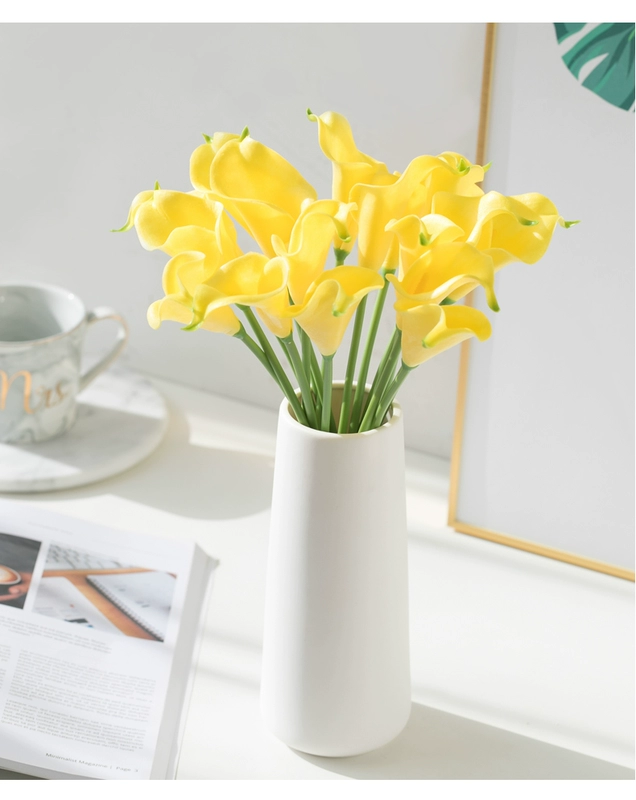 Calla lily 36 gậy cộng với bình hoa chất lượng cao trang trí bàn trang trí hoa cảm thấy hoa giả tổng thể hoa nhân tạo - Trang trí nội thất đồ dcor chụp ảnh