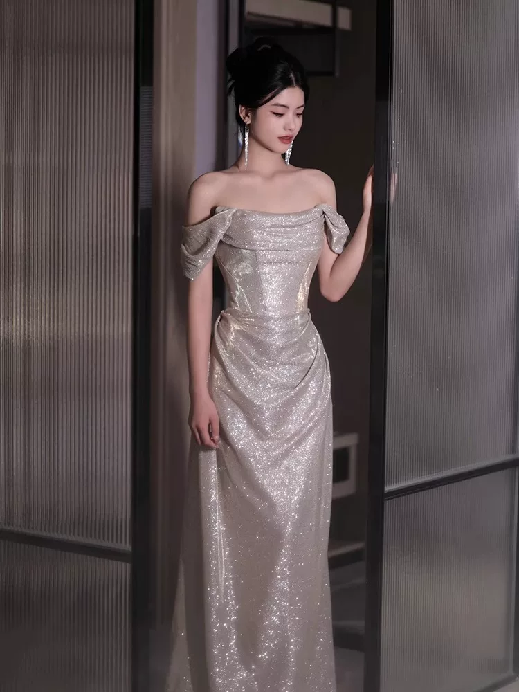 Evening dress, high-end, open shoulders