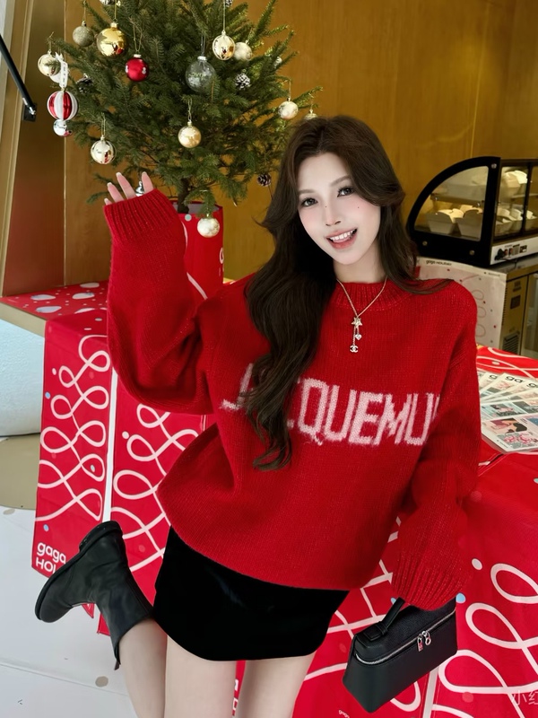 Jacquemus 2025 Autumn and Winter New Letter Logo Inlaid Round Neck Loose Long-Sleeved Knitwear Sweater