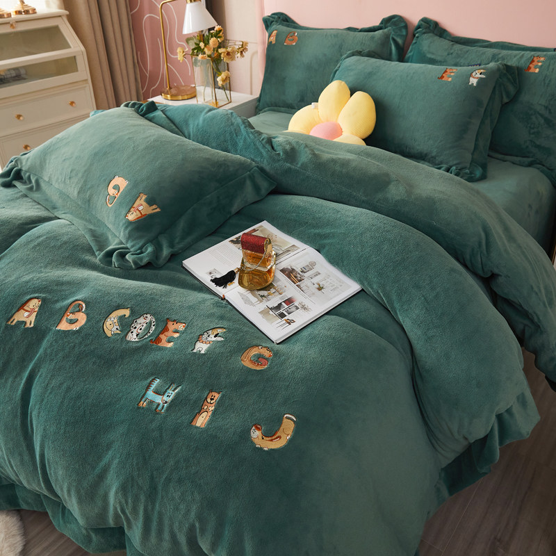 Net red winter double-sided plus velvet coral velvet four-piece flannel bed thickened and warm 1 8m sheet quilt cover