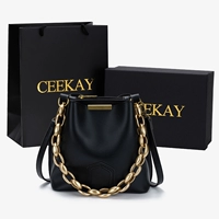 Черный подарочный пакет