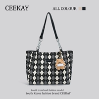 Черный подарочный пакет шкафа для доставки