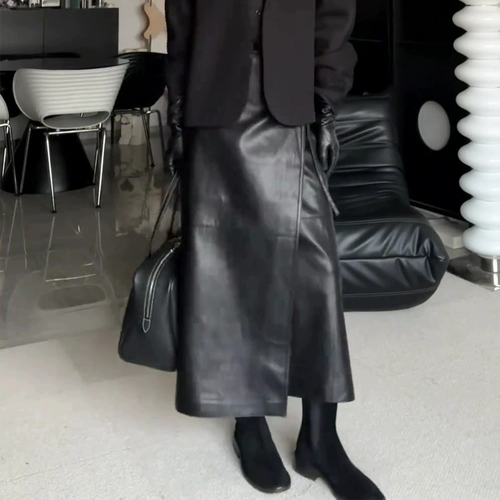 Дизайнерская черная полиуретановая зимняя юбка, тренд сезона, высокая талия, свободный крой