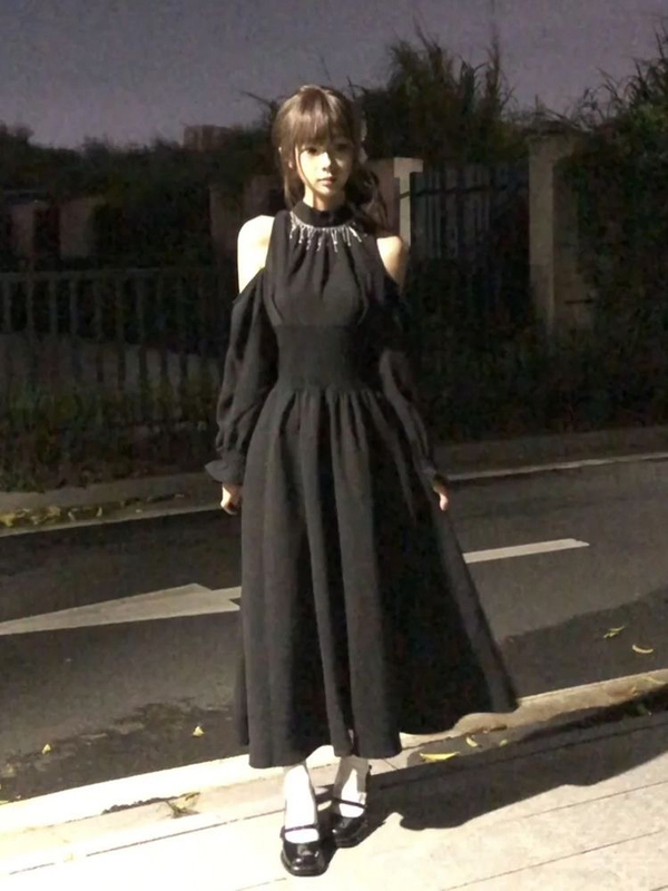 【Daytime Galaxy】Japanese-Style Noble Lady Vintage Off-Shoulder Rhinestone Gentle Long-Sleeve Dress with Waist-Cinching Slimming Effect