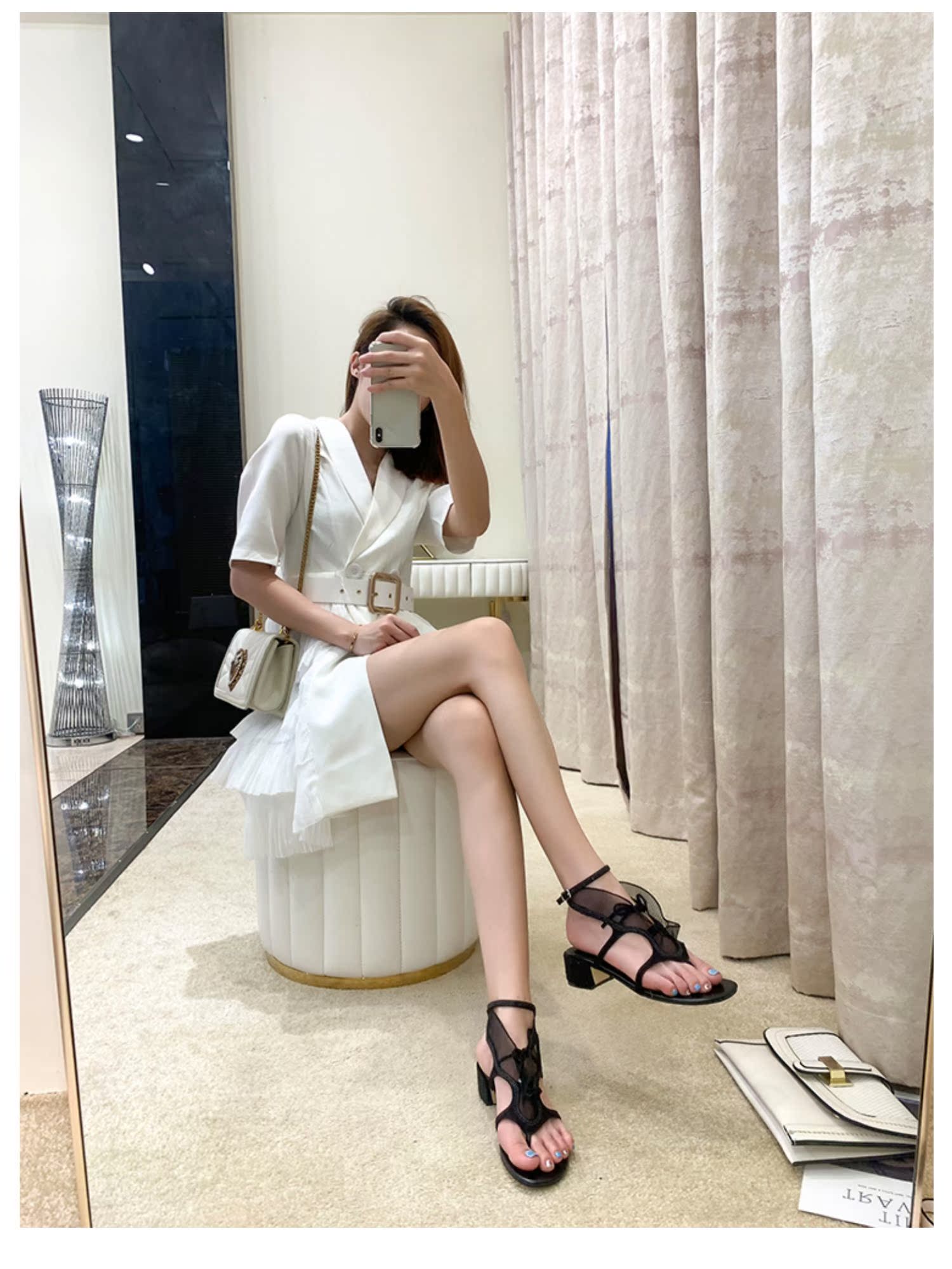 Giày sandal lưới nữ màu đỏ thủy triều 2019 mùa hè mới toe rhinestone dày với siêu hoang dã gió thần gió La Mã - Sandal sandal bitis