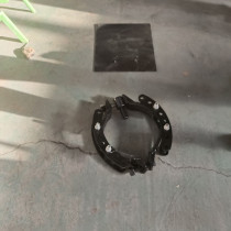 Electric power line pole centralizer Hydraulic column support centralizer correction pusher