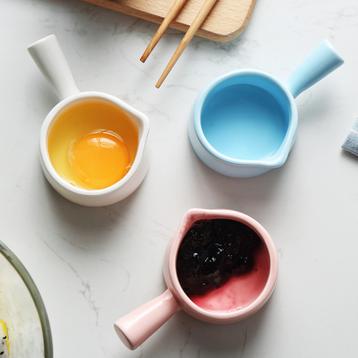 Creative ceramic belt handle Mini small milk bowl Japanese small milk pot Milk cup Milk jar with handle Sauce dish Coffee appliance