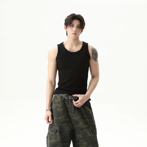 Небольшая дизайнерская цветная трикотажная майка с круглым воротником без рукавов для спортзала