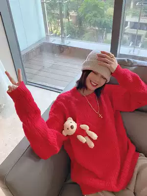 Red Christmas sweater women's 2021 new loose pullover lazy wind design sense niche tops to wear outside autumn and winter