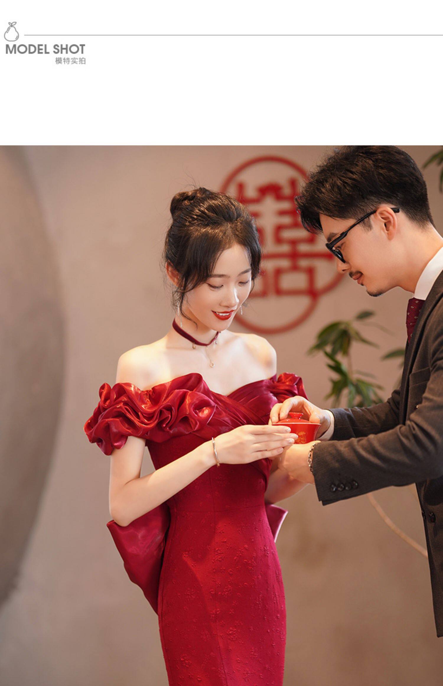 Вечернее платье, открытые плечи, крой «рыбий хвост»    