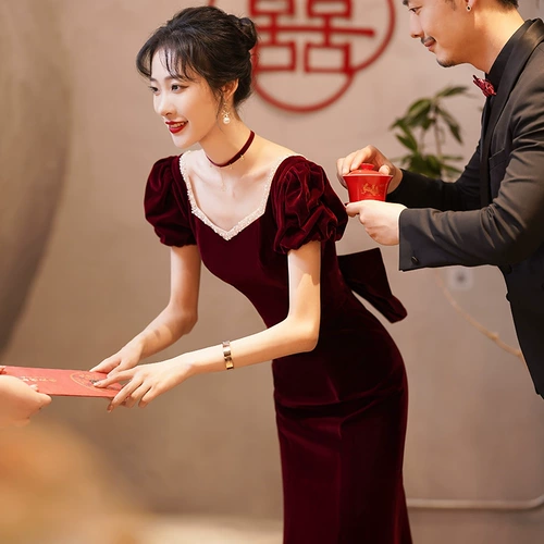 Бордовое бархатное вечернее платье для невесты, крой «рыбий хвост», облегающий крой