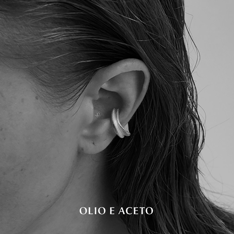 OLIO E ACETO pure silver Wave Ear Bone Clip 925 silver Artisanal Texture Design Ear Clip Without Earhole COINK