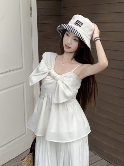 French-Style High-End Bowknot Off-Shoulder Shirt for Women, Summer Design, Stylish Sleeveless Babydoll Top