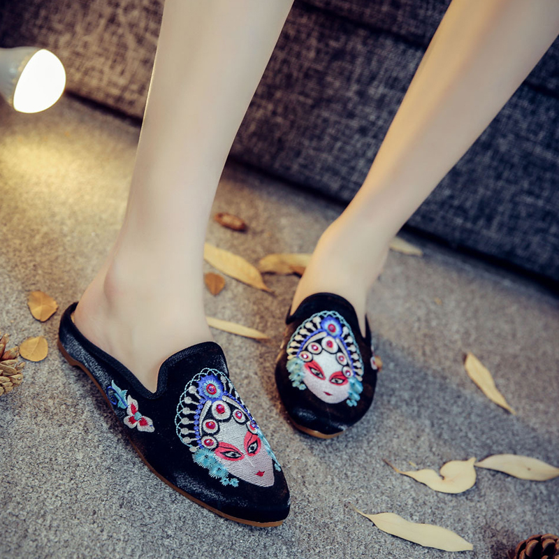 Peking Opera Facial Makeup Slippers, Old Beijing Cloth Shoes, Hanfu Women's Shoes, Summer Chinese Style Embroidered Shoes, Pointed-Toe Women's Sandals, Non-Slip