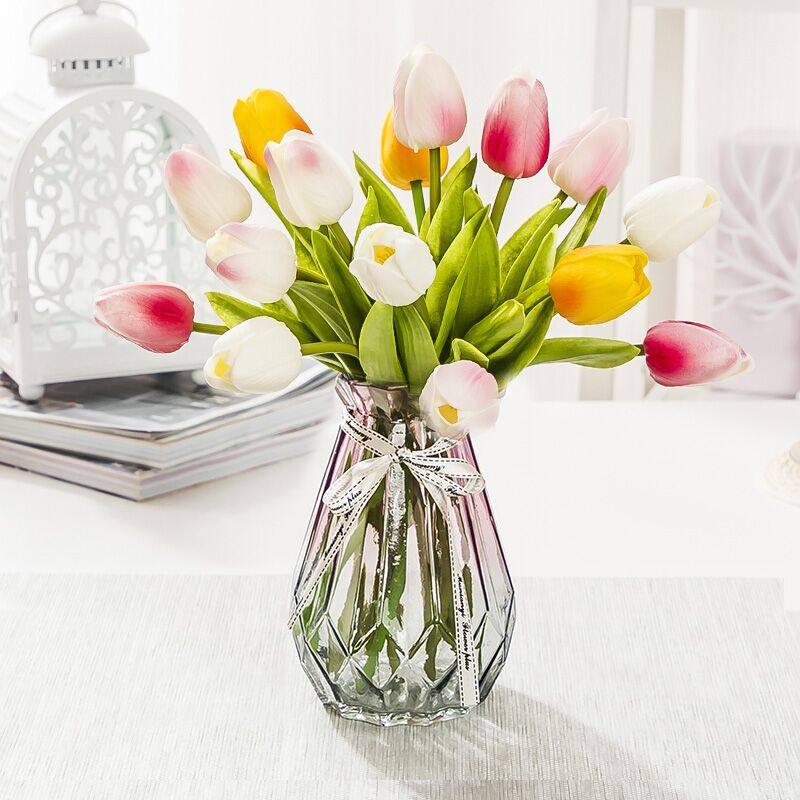 Hand feeling tulip Nordic ins wind simulation flower art dining table living room decoration flower arrangement fake flower decoration bouquet arrangement